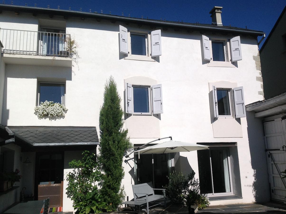 La Maison Carolane ラトゥール＝ドゥ＝カロル エクステリア 写真