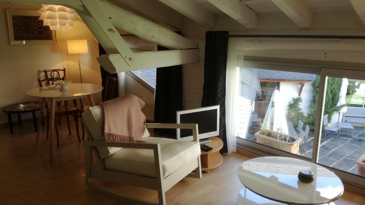 La Maison Carolane ラトゥール＝ドゥ＝カロル エクステリア 写真